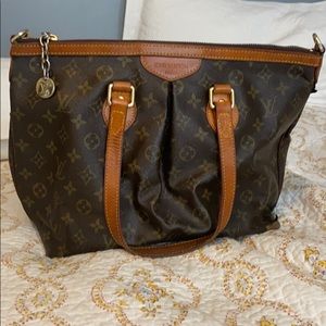 Louis Vuitton purse